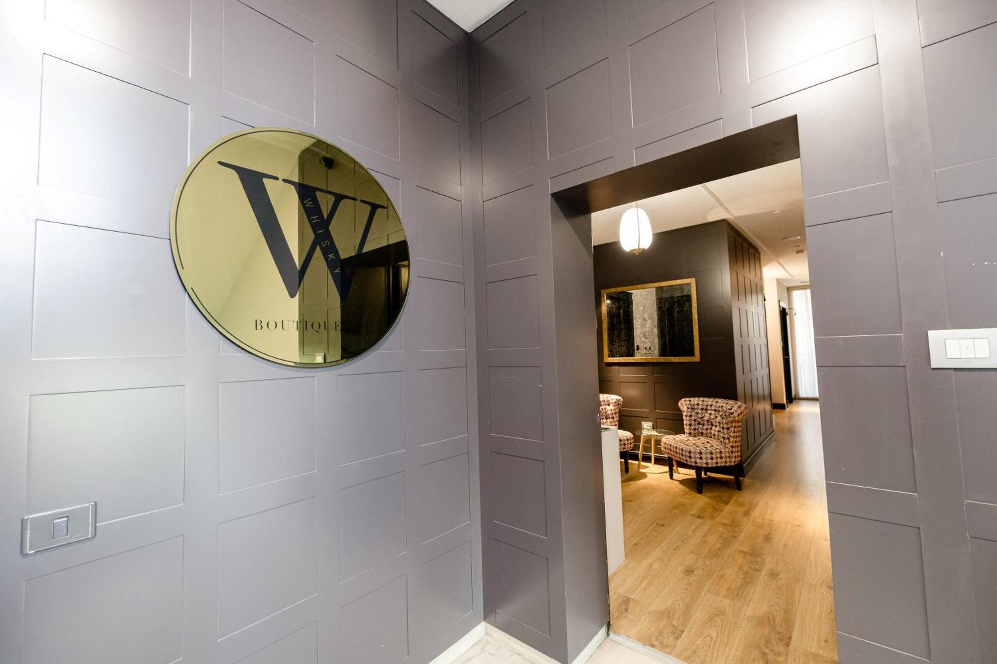 Boutique Hotel Whisky Tirana Zewnętrze zdjęcie