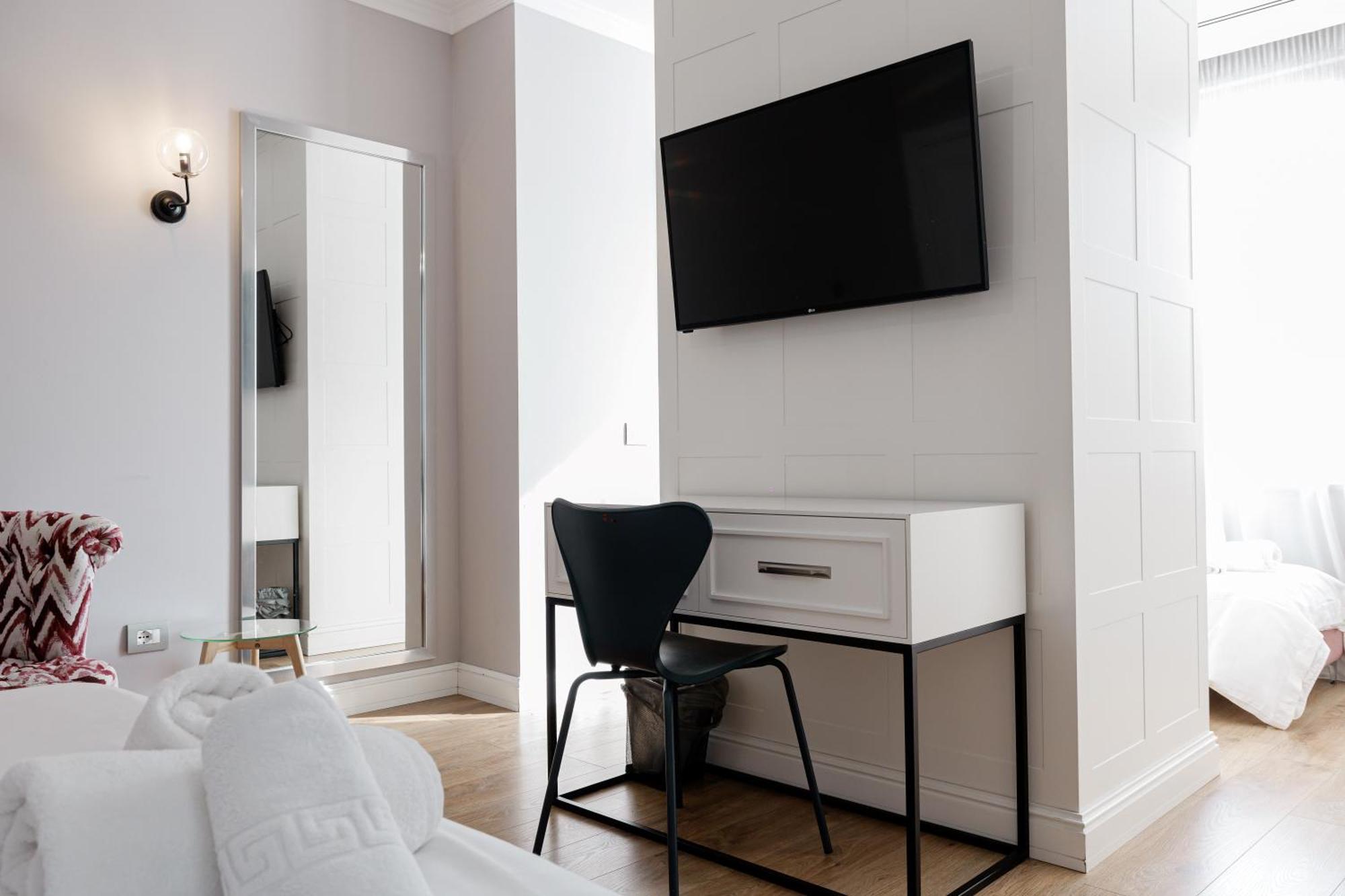 Boutique Hotel Whisky Tirana Zewnętrze zdjęcie