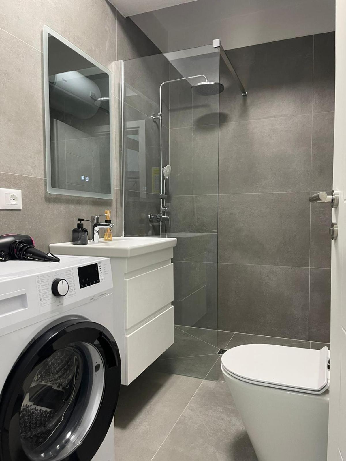 Boutique Hotel Whisky Tirana Zewnętrze zdjęcie
